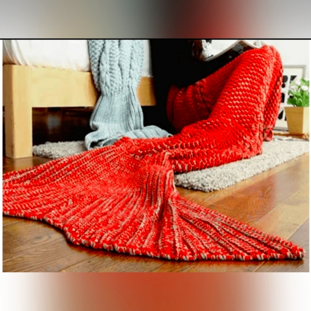NEW Cozy Cotton Knit Mermaid Tail Blanket 50cm x 90cm Red